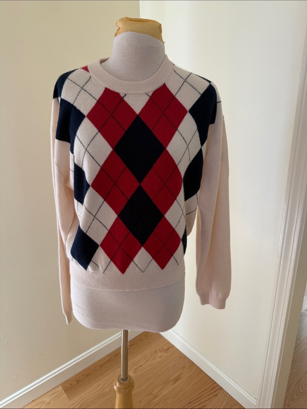 J.Crew medium perfect cashmere crew neck  argyle sweater